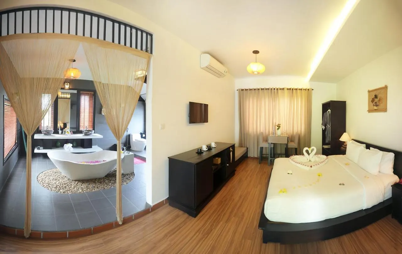East West Villa Hoi An Vietnam